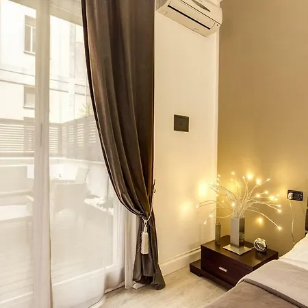 Vaticano Gates * רומא